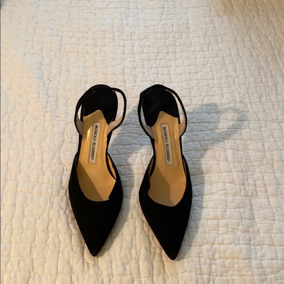 Manolo Blahnik Suede Mid-Heel Slingback Pump - Picture 1 of 2